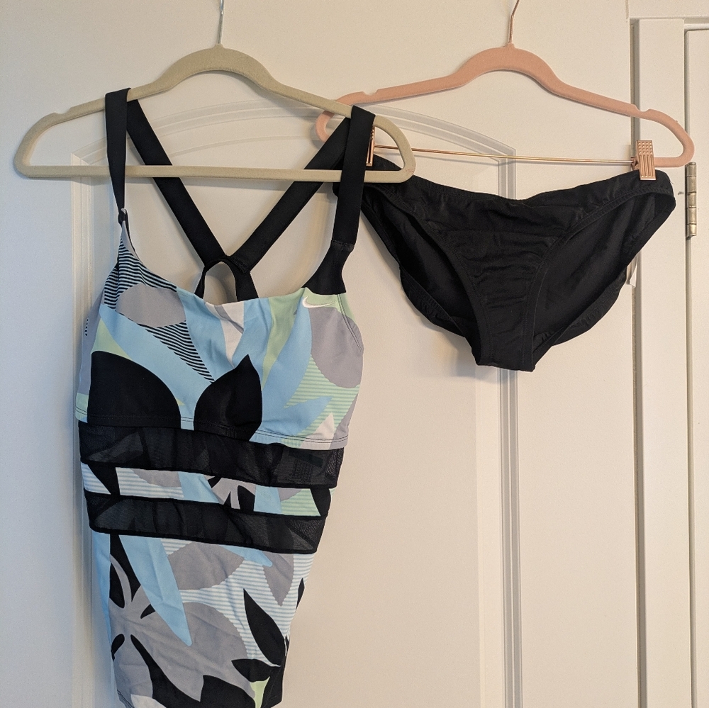 NIKE V-Back 2-Piece Jungle Floral Tankini Swim Set Size XL